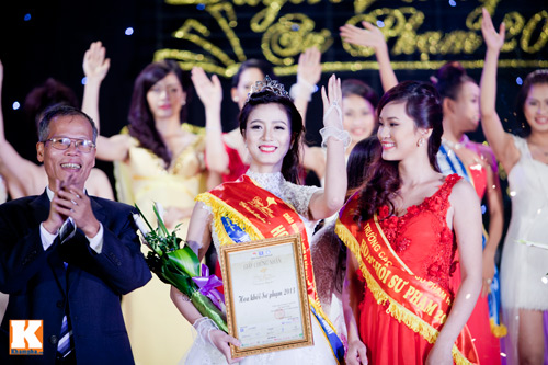 Nữ sinh Sư phạm duyên dáng khoe tài sắc - 14