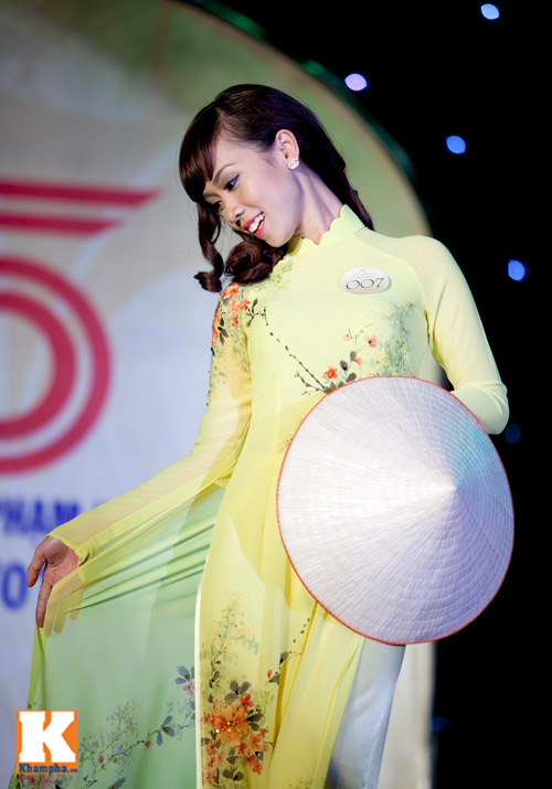 Nữ sinh Sư phạm duyên dáng khoe tài sắc - 6