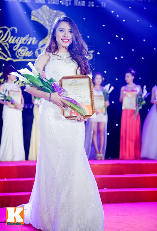 Nữ sinh Sư phạm duyên dáng khoe tài sắc - 12