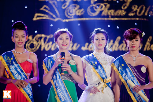 Nữ sinh Sư phạm duyên dáng khoe tài sắc - 9