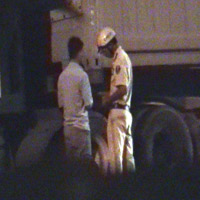 Tin tức trong ngày - Cảnh sát “làm luật” bên cầu Mỹ Thuận