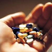 Sức khỏe đời sống - Uống 50 viên thuốc cảm tự tử vì thấy buồn