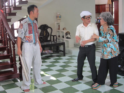 Cát Phượng "nũng nịu" với Minh Nhí - 3