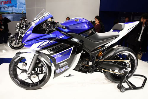 Yamaha R25 động cơ 250 phân khối trình làng - 3