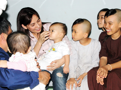 Chuyện tình éo le của sao hải ngoại - 6