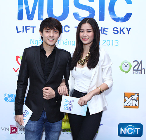 Thầy trò Mr Đàm gây chú ý - 10