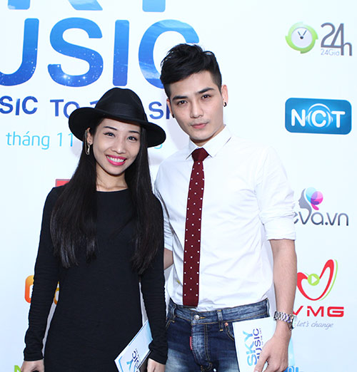 Thầy trò Mr Đàm gây chú ý - 11