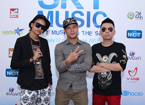 Thầy trò Mr Đàm gây chú ý - 10