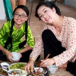 Hậu trường phim - Danh hài Thúy Nga “làm mẹ” Phương Mỹ Chi