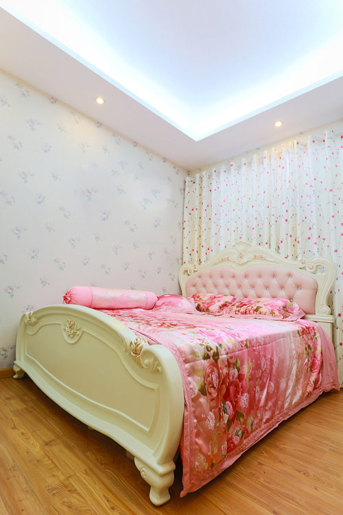 "Ma nữ" Trương Phương khoe nhà đẹp, xe sang - 5