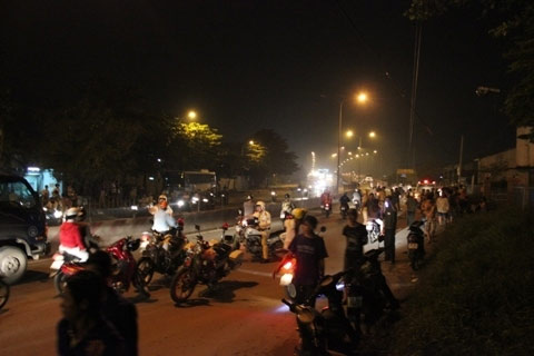 Va chạm với xe tải, một người đàn ông chết thảm - 2