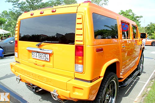 Hummer H2 màu độc xuất hiện tại Sài Gòn - 4