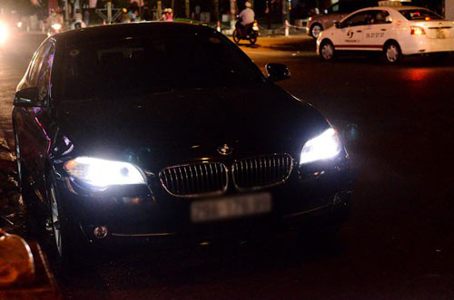 Sao Việt điêu đứng vì... xế hộp - 3