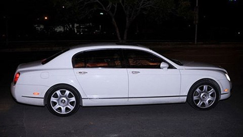 Sao Việt điêu đứng vì... xế hộp - 3