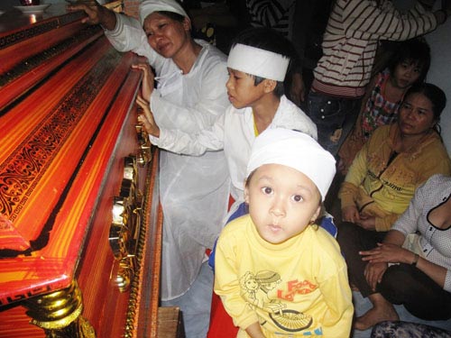 Hiện trường vụ lở núi kinh hoàng, 4 người chết - 3