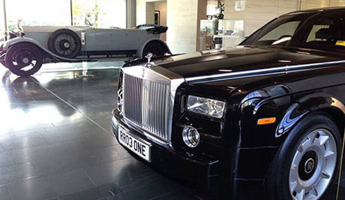 Hai chiếc Phantom đặc biệt của Rolls-Royce - 11