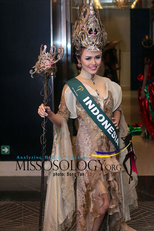 Tròn mắt xem trang phục dân tộc ở Miss Earth - 11