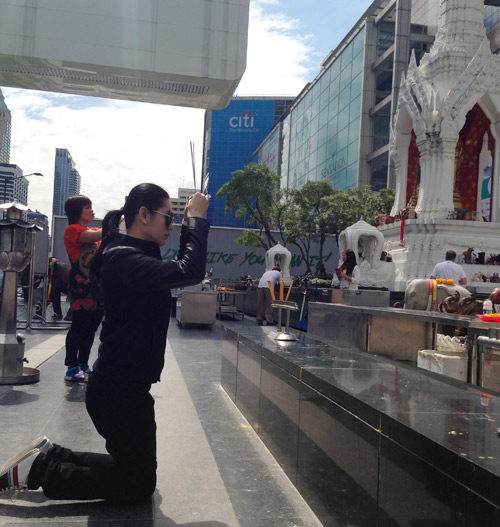 Lâm Chí Khanh khoe dáng cùng chồng tại bể bơi - 6