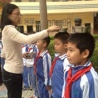 Giáo dục - du học - TQ: Đặt bát lên đầu để kiểm tra giữa kỳ