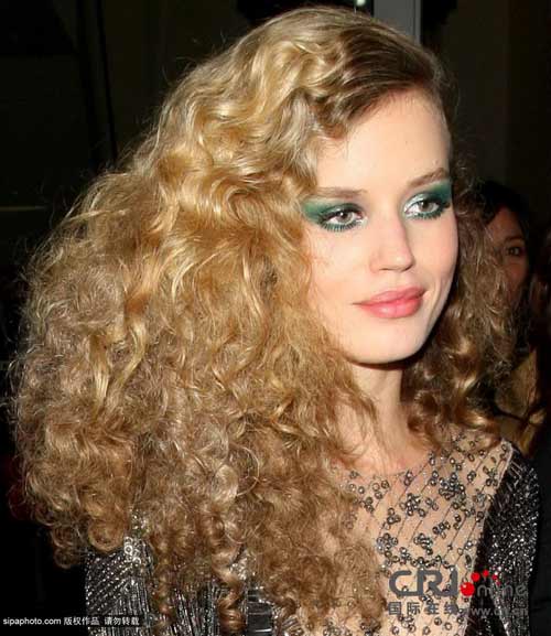 Sao Hollywood và kiểu đầu "bờm sư tử" - 8