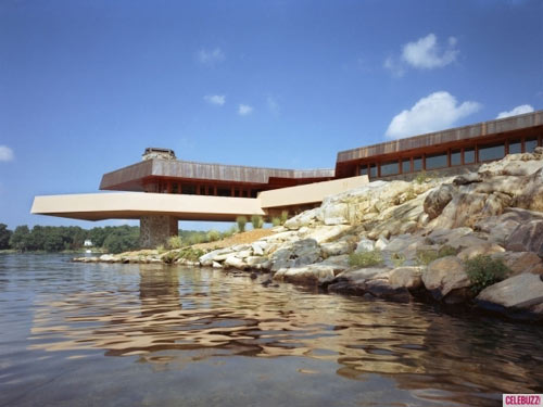 Ngắm đảo 250 tỷ Angelina Jolie tặng Brad Pitt - 4