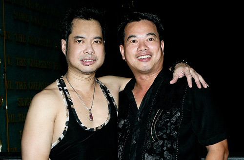 Trăm người chen chân trước nhà Ngọc Sơn - 3