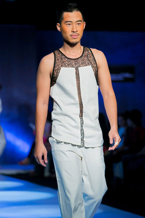 Mẫu nam mặc áo nịt ngực, quần xuyên thấu! - 18