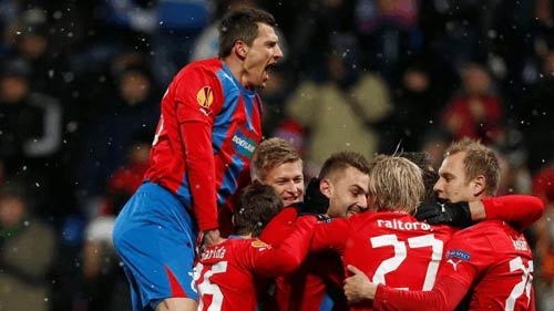 Man City – Plzen: Hướng tới ngôi đầu - 2