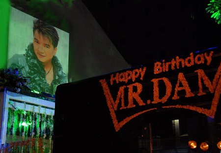 Mr Đàm và những bữa tiệc chấn động - 5