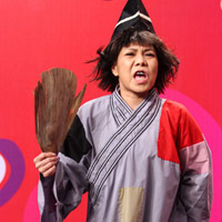  - Cười ngất Việt Hương hóa ăn mày