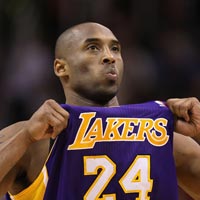 Thể thao - Kobe Bryant lương cao hơn Messi