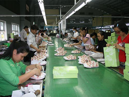 Thưởng Tết: Cố gắng bằng năm ngoái! - 2
