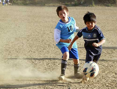 “Messi tuyết”-thần đồng bóng đá Argentina - 3