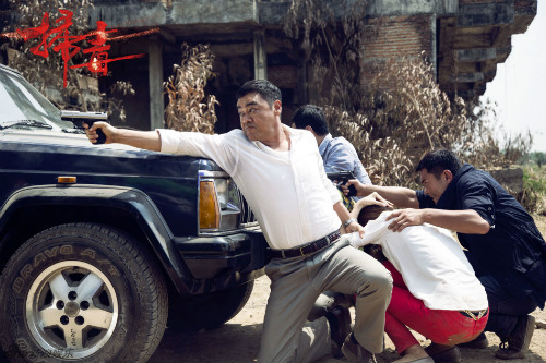 Trương Gia Huy ôm ghì mỹ nhân chuyển giới nude - 13