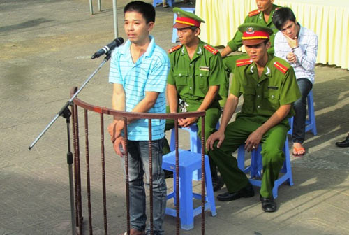 Xét xử vụ cướp tiệm vàng lớn nhất Cà Mau - 1