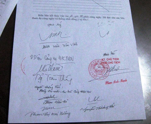 “Nghi án” máy bay làm tốc mái nhà dân - 3