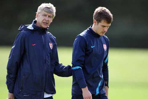 Wenger ca ngợi Ramsey là tiền vệ hoàn hảo - 1