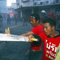 Biểu tình tại Thái Lan đã thành bạo lực đẫm máu