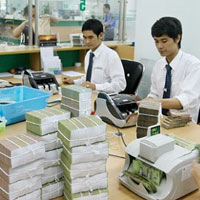 Tài chính - Bất động sản - Lo mất việc ở ngân hàng