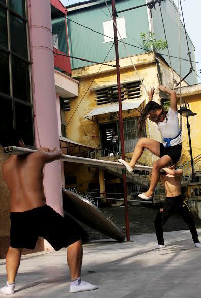 Học viên nghề xiếc khổ luyện cỡ nào? - 7