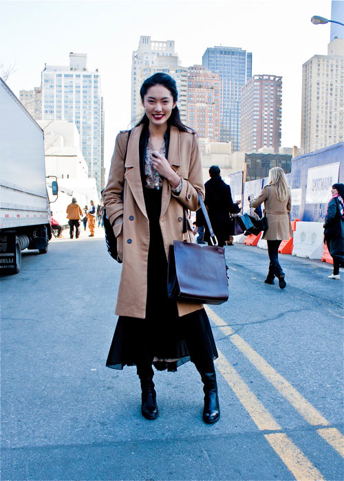 Chân dài Trung Quốc mặc đẹp trên phố Tây - 4