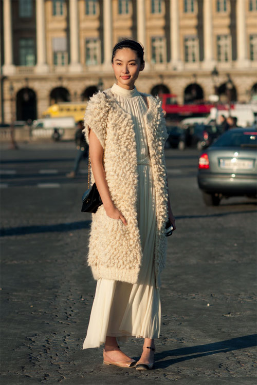 Chân dài Trung Quốc mặc đẹp trên phố Tây - 6