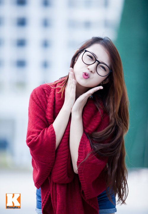 Cô gái xinh đẹp hát hay, diễn xuất giỏi - 5