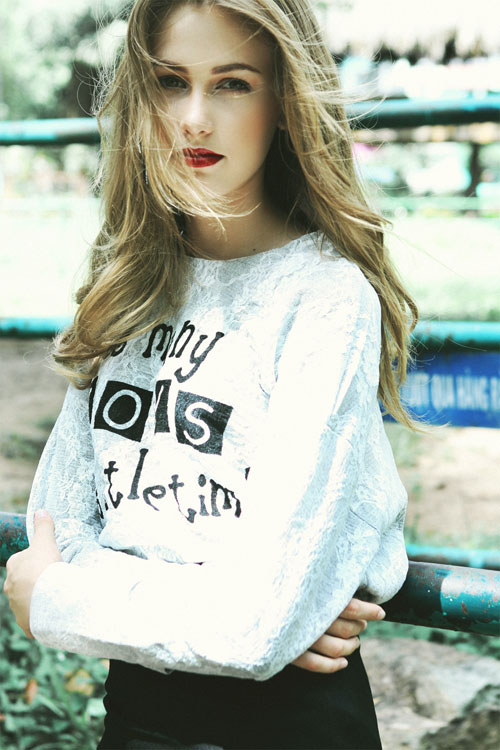 Chọn trắng và đen cho tháng 12 - 1