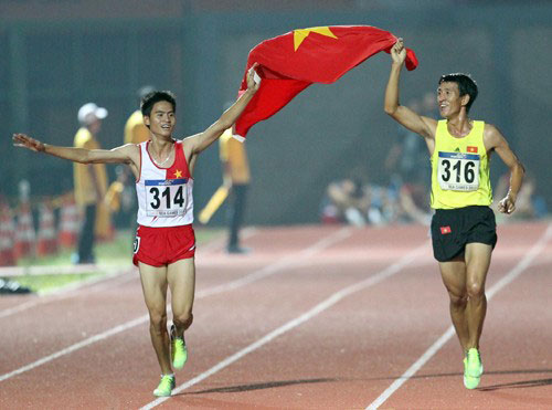 Các VĐV Việt Nam đổ máu vì tổ quốc tại SEA Games - 7