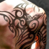 Pháp luật - Thợ xăm bị giang hồ khống chế cướp tài sản