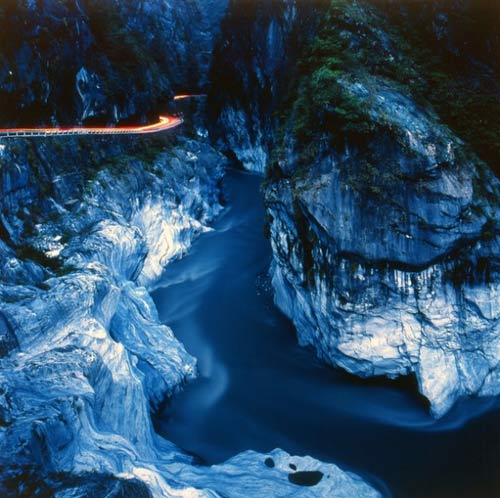 Hẻm núi đá cẩm thạch tuyệt đẹp ở Đài Loan - 1