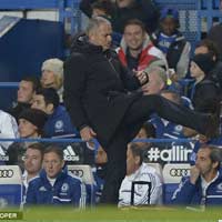 Bóng đá - Mourinho muốn chiếm ngôi đầu của Arsenal