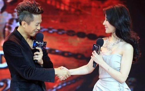 Lưu Diệc Phi khiêu khích múa cột - 10