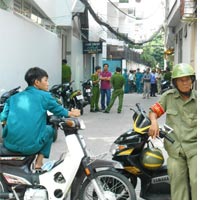 Pháp luật - Đâm chết người yêu rồi ôm thi thể ngồi khóc